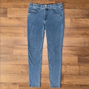 Freddy NO SIZE N.O.W Denim Jean Legging Sexy Flattering Butt Enhancing Jegging